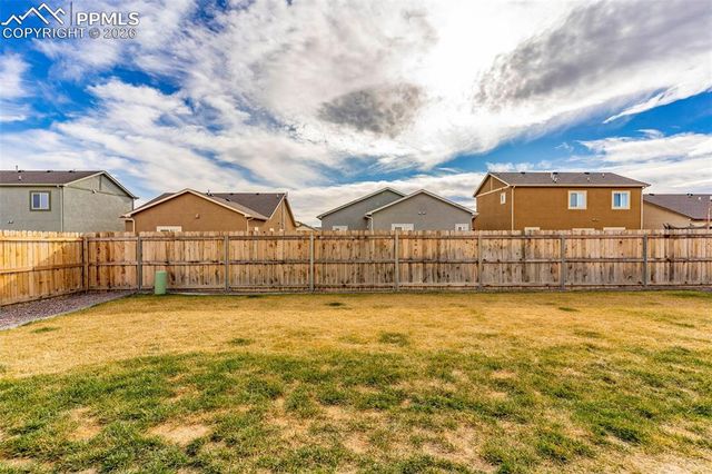 1712 Kingfisher Lane, Pueblo, CO 81008