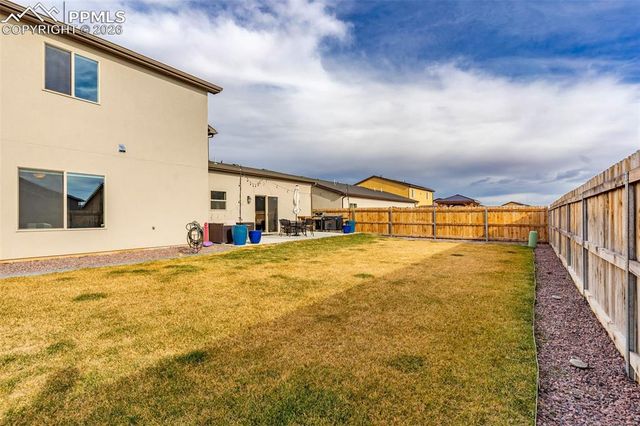 1712 Kingfisher Lane, Pueblo, CO 81008
