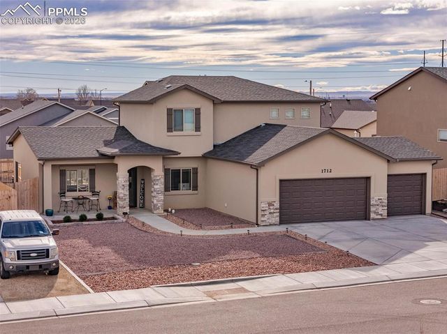 1712 Kingfisher Lane, Pueblo, CO 81008