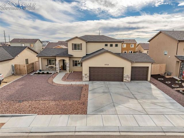 1712 Kingfisher Lane, Pueblo, CO 81008