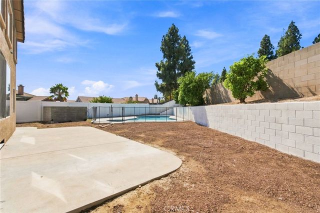 12006 Overland Court, Fontana, CA 92337