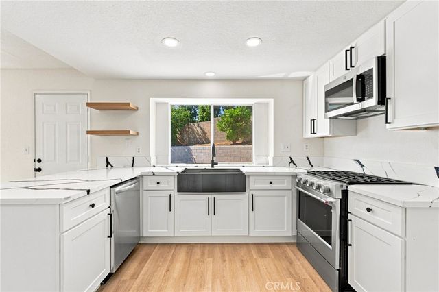 12006 Overland Court, Fontana, CA 92337
