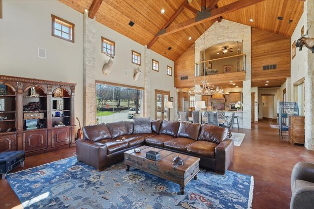 133 E Bozeman Lane, Fort Worth, TX 76108
