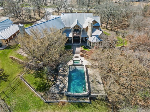 133 E Bozeman Lane, Fort Worth, TX 76108