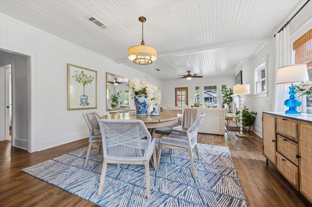 2121 Western Avenue, Fort Worth, TX 76107