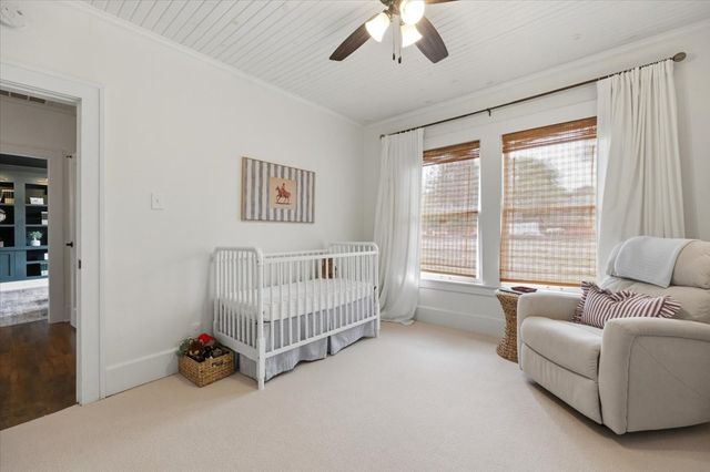 2121 Western Avenue, Fort Worth, TX 76107