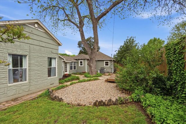 2121 Western Avenue, Fort Worth, TX 76107