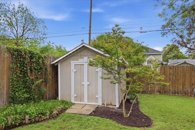 2121 Western Avenue, Fort Worth, TX 76107