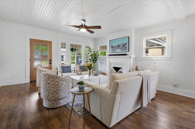 2121 Western Avenue, Fort Worth, TX 76107