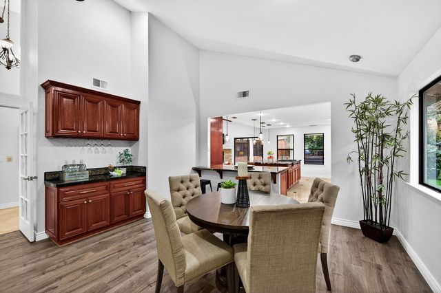 504 Silver Oak Ct, Roseville, CA 95678