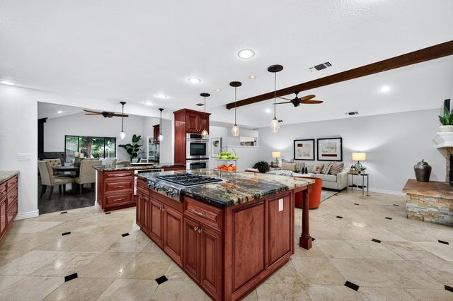 504 Silver Oak Ct, Roseville, CA 95678