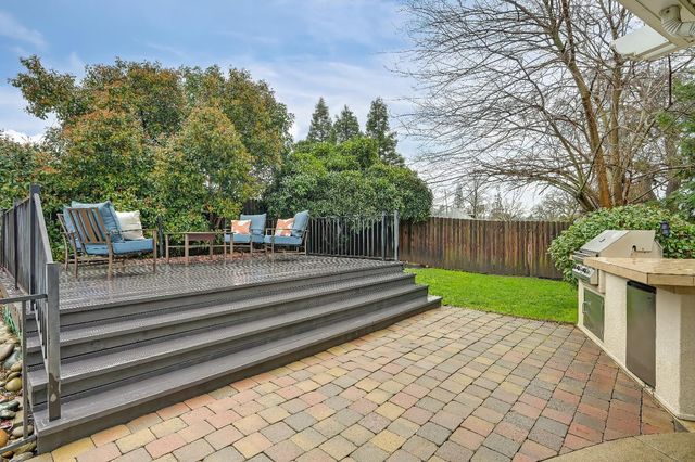 504 Silver Oak Ct, Roseville, CA 95678