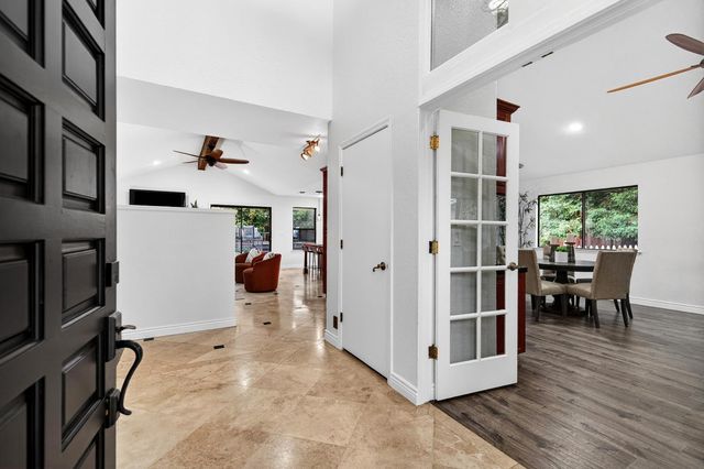 504 Silver Oak Ct, Roseville, CA 95678