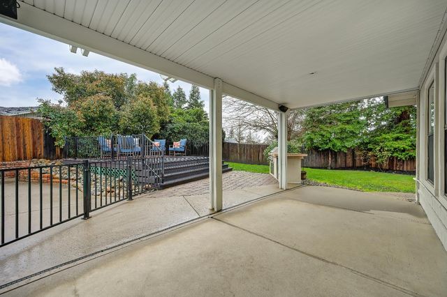 504 Silver Oak Ct, Roseville, CA 95678