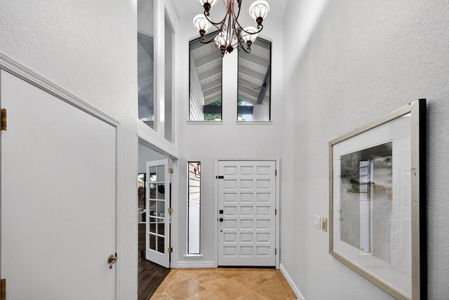 504 Silver Oak Ct, Roseville, CA 95678