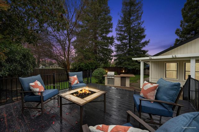 504 Silver Oak Ct, Roseville, CA 95678