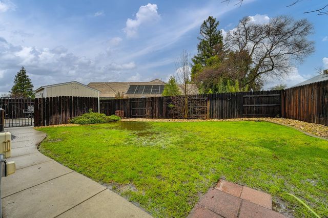 504 Silver Oak Ct, Roseville, CA 95678