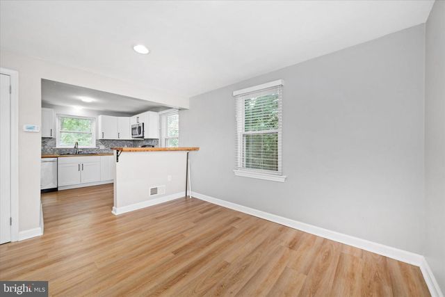 710 S COLLEGE AVE, Newark, DE 19713