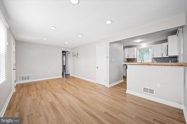 710 S COLLEGE AVE, Newark, DE 19713