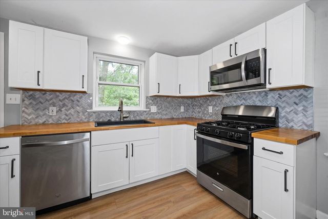 710 S COLLEGE AVE, Newark, DE 19713