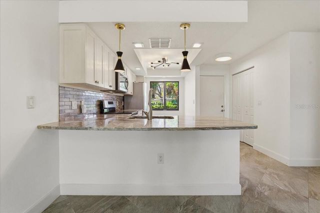 2761 COUNTRYSIDE BOULEVARD 105, Clearwater, FL 33761