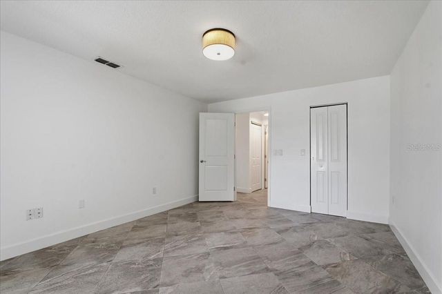 2761 COUNTRYSIDE BOULEVARD 105, Clearwater, FL 33761