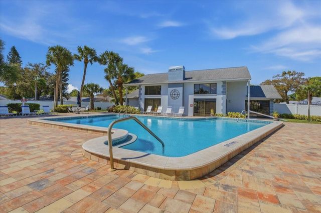 2761 COUNTRYSIDE BOULEVARD 105, Clearwater, FL 33761