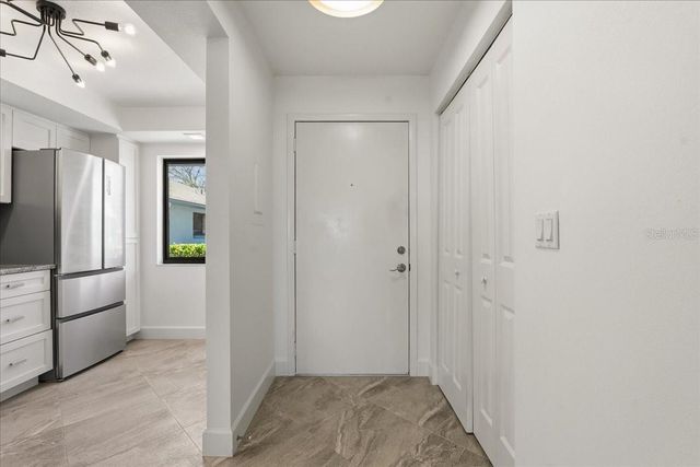 2761 COUNTRYSIDE BOULEVARD 105, Clearwater, FL 33761