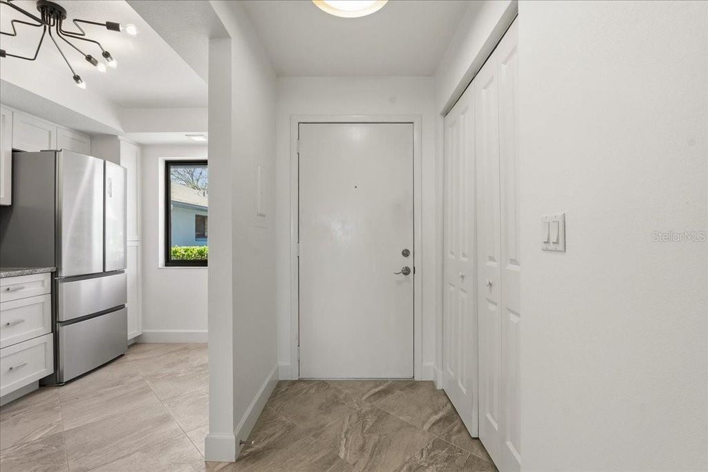 Image 7 of property listing at 2761 COUNTRYSIDE BOULEVARD 105, Clearwater, FL 33761