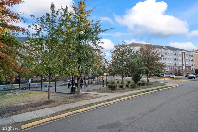 12744 STONE LINED CIR, Woodbridge, VA 22192