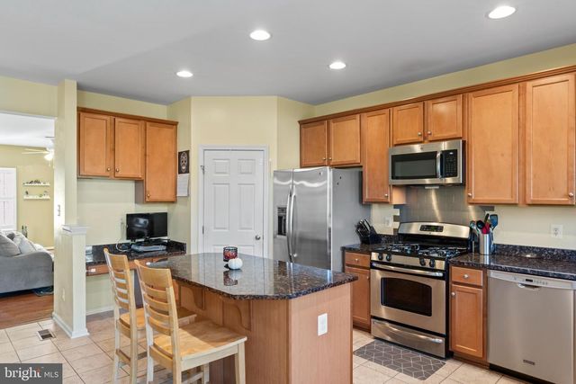 12744 STONE LINED CIR, Woodbridge, VA 22192