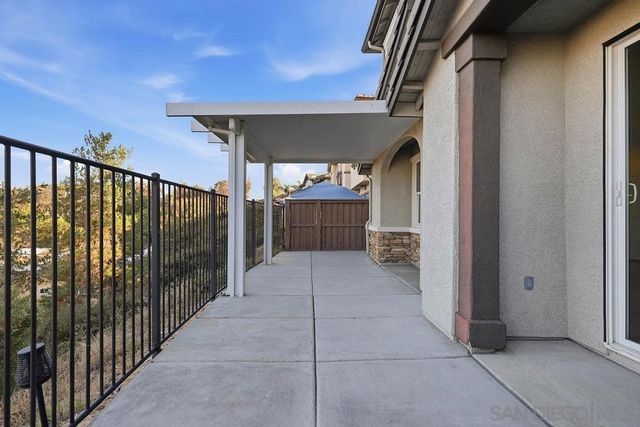 425 S Meadowbrook Dr 143, San Diego, CA 92114