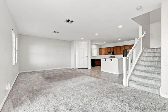 425 S Meadowbrook Dr 143, San Diego, CA 92114