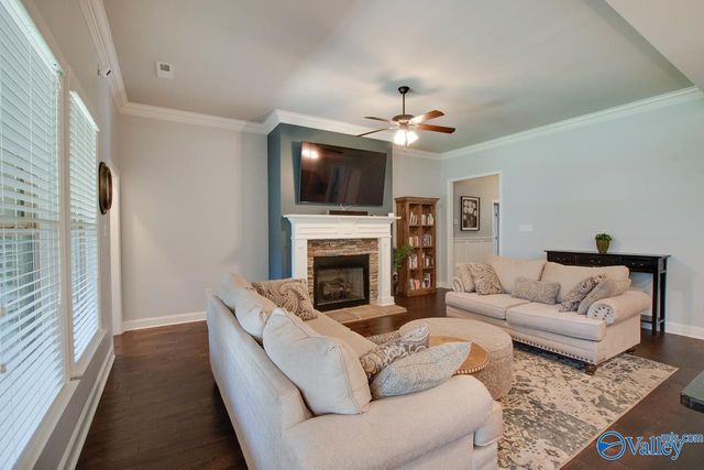 3023 Peevey Creek Lane, Owens Cross Roads, AL 35763