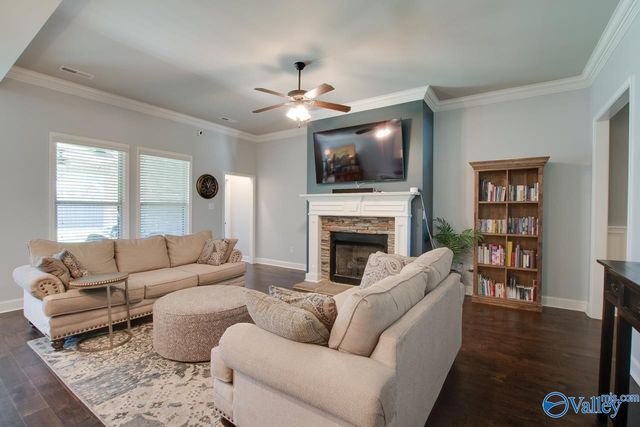3023 Peevey Creek Lane, Owens Cross Roads, AL 35763