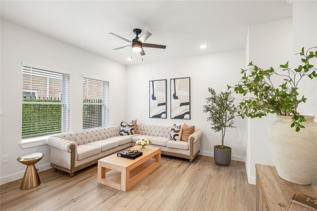 11619 Waldemar Drive, Houston, TX 77077