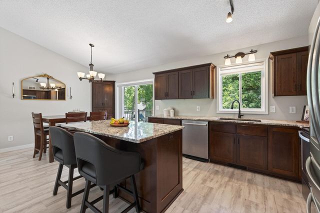 9613 River Forest Drive, Monticello, MN 55362