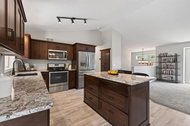 9613 River Forest Drive, Monticello, MN 55362