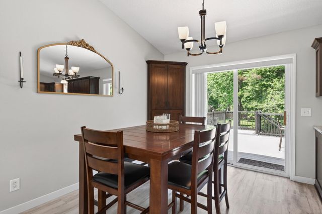 9613 River Forest Drive, Monticello, MN 55362