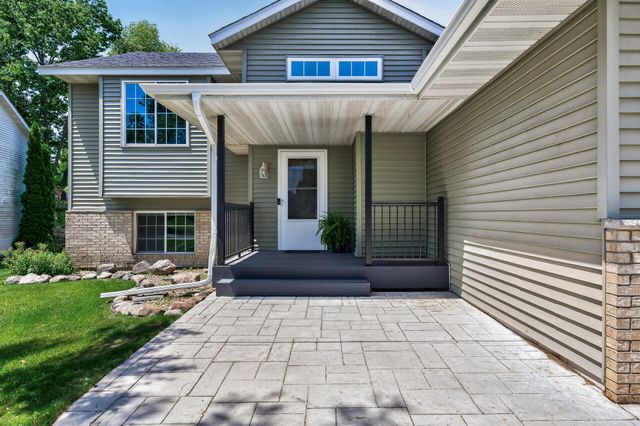 9613 River Forest Drive, Monticello, MN 55362