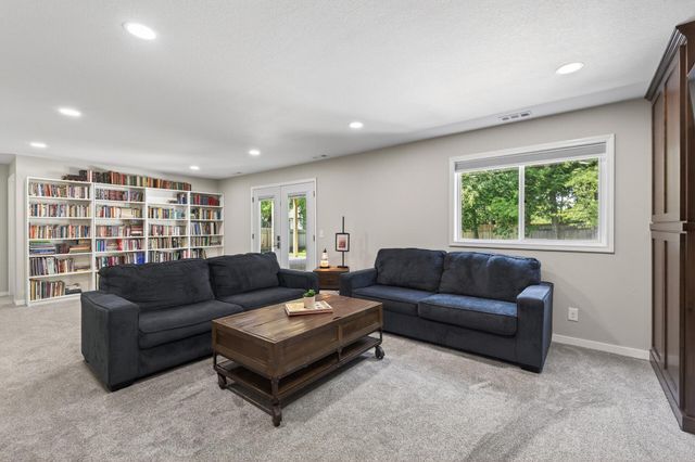 9613 River Forest Drive, Monticello, MN 55362