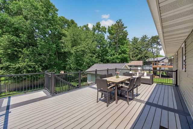 9613 River Forest Drive, Monticello, MN 55362