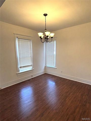 522 White Avenue, Greenville, IL 62246