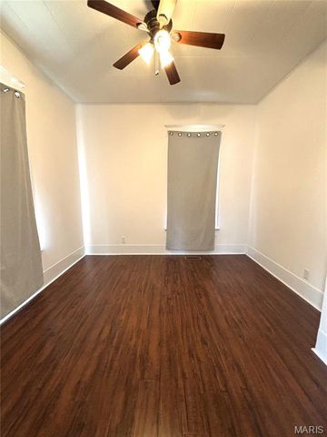 522 White Avenue, Greenville, IL 62246