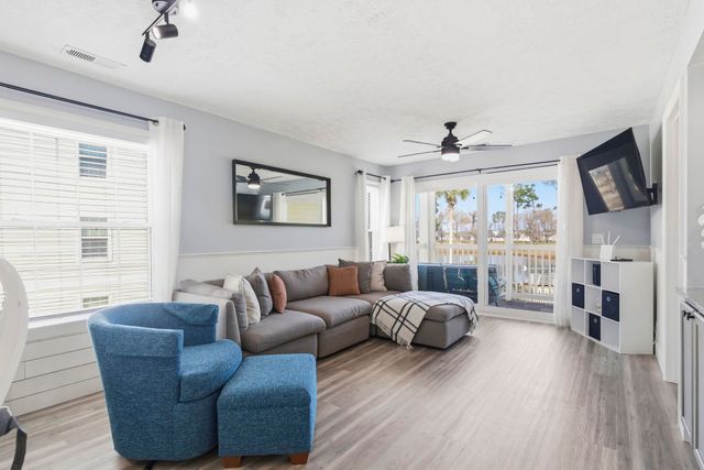 549 White River Dr Unit 14D, Myrtle Beach, SC 29579
