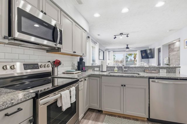 549 White River Dr Unit 14D, Myrtle Beach, SC 29579