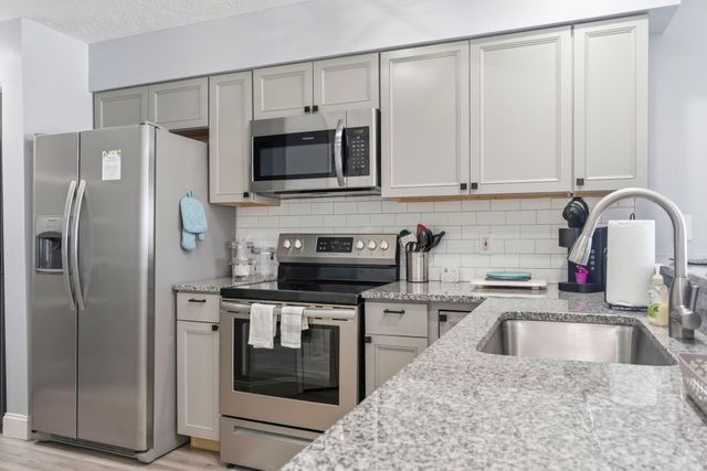 549 White River Dr Unit 14D, Myrtle Beach, SC 29579