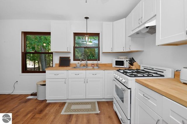 4281 Franklin Trail, Sterling, MI 48659