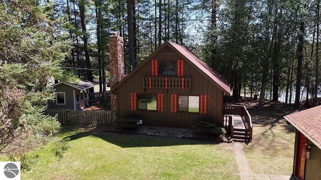 4281 Franklin Trail, Sterling, MI 48659