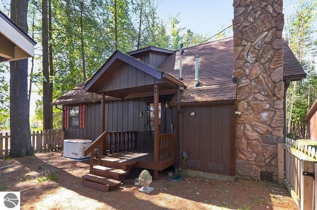 4281 Franklin Trail, Sterling, MI 48659